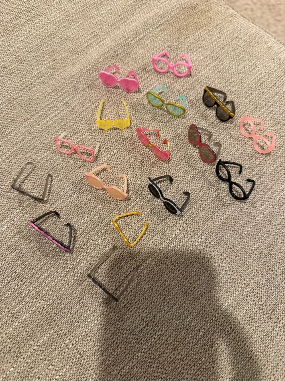 Bag of L.O.L sunglasses
